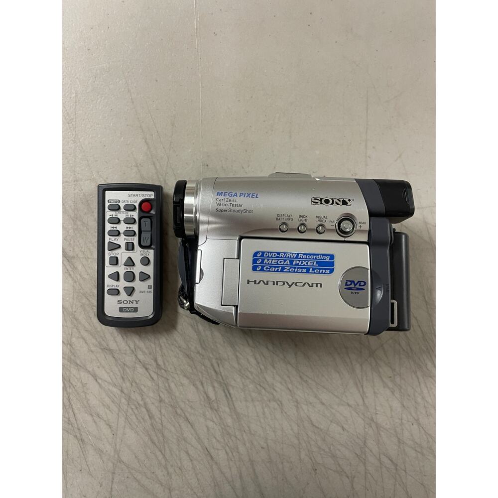 Sony Handycam Digital Video Camera DCR-DVD201 W/ Battery Remote No Power Cord - Picture 7 of 8